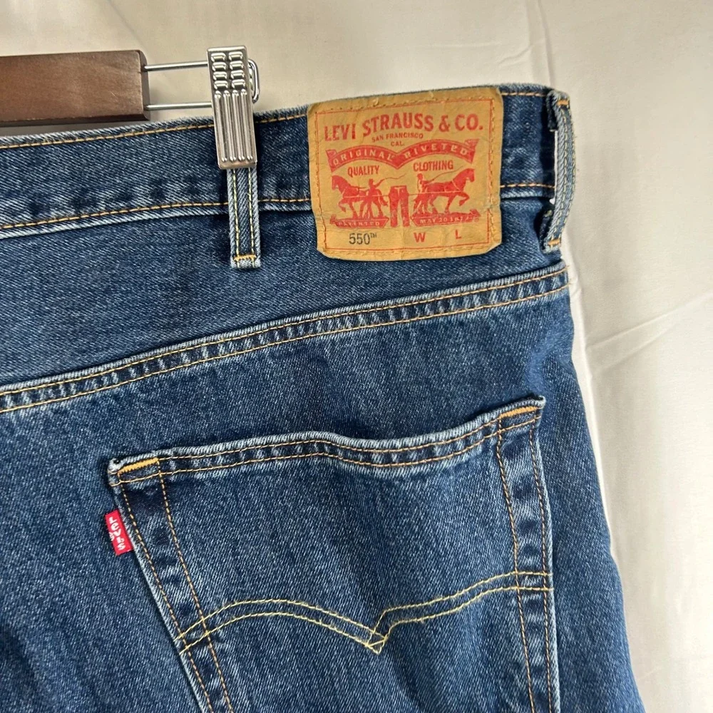 Levi's 550 Relaxed Fit Jeans Mens 46x34 Blue Medium Wash Tapered Leg